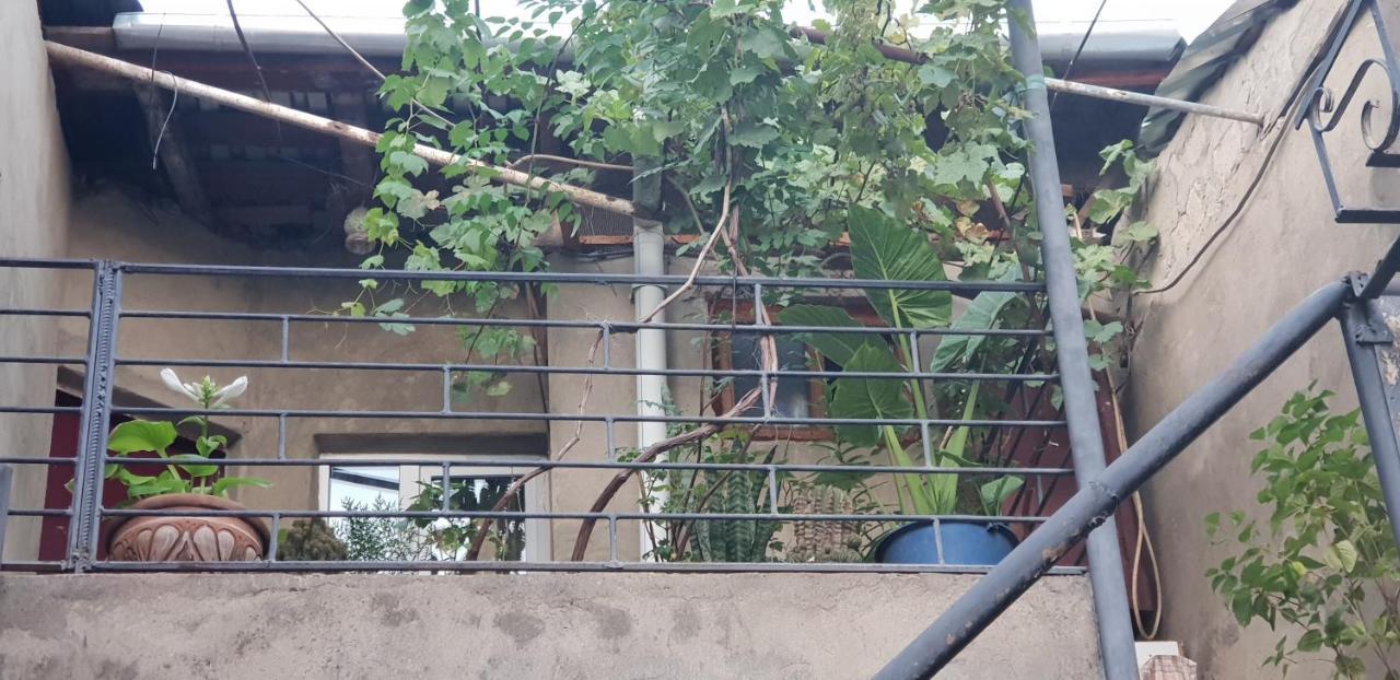 2 Santeli Turn Guest House Tbiliszi Kültér fotó